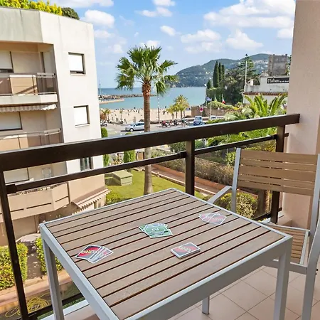 L'islette - Sea View - Car Park - Swimming Pool